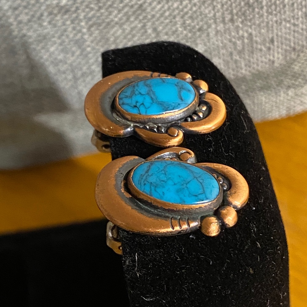 Vintage Turquoise Clip-On Earrings | Copper & Silver Tone | Southwestern - Picture 2 of 8
